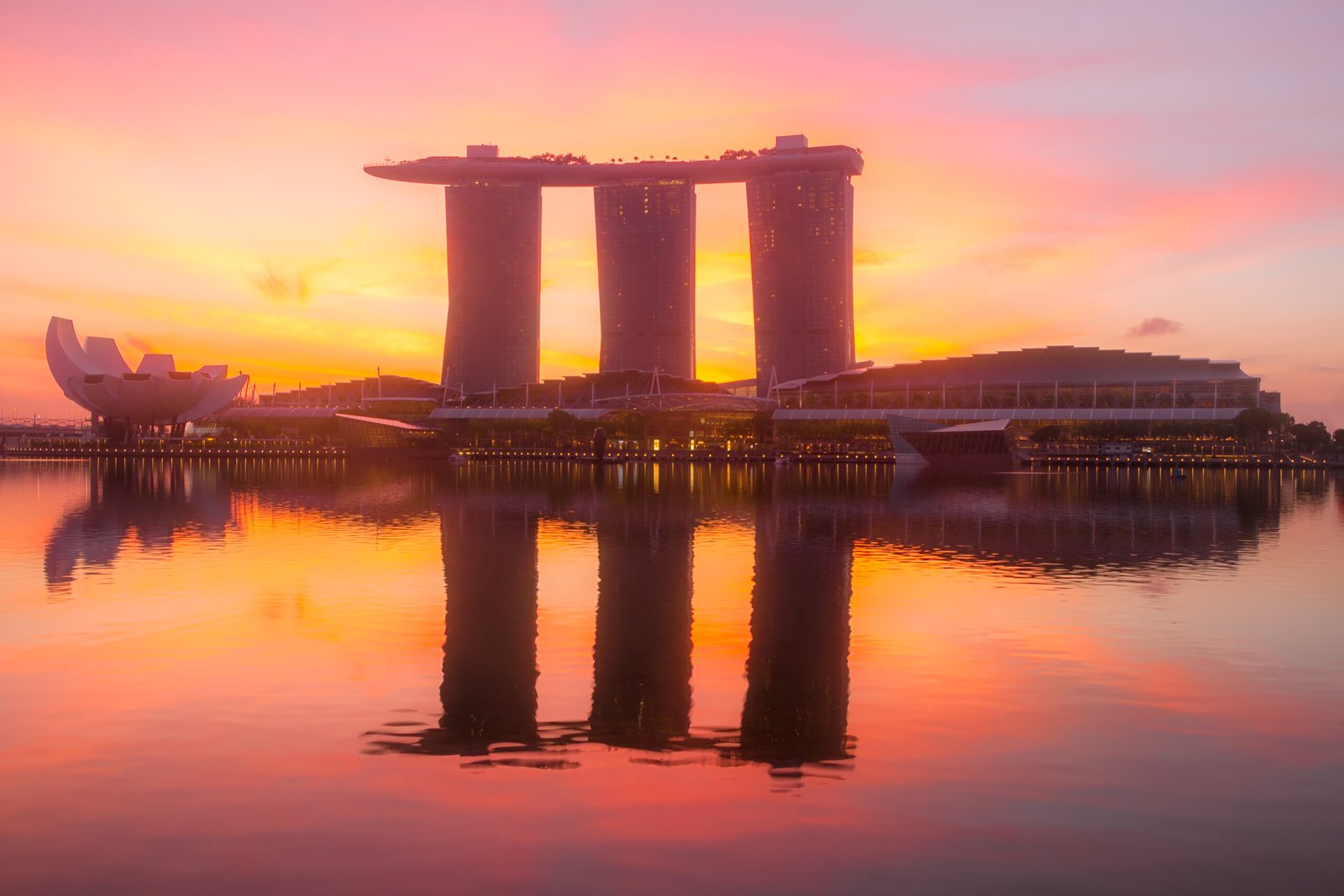 marina bay and sand skypark at dawn